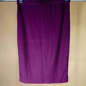 Forever 21 Maroon knee-length skirt.